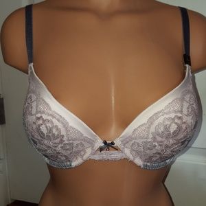 NWT Victoria's Secret Peach & Silver Bra 32DD